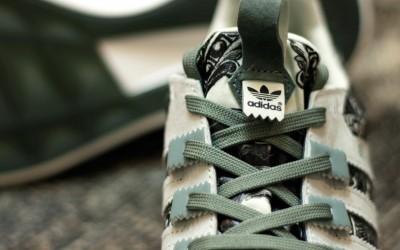 ADIDAS ORIGINALS x WISH Sl Loop Runner Independent Currency