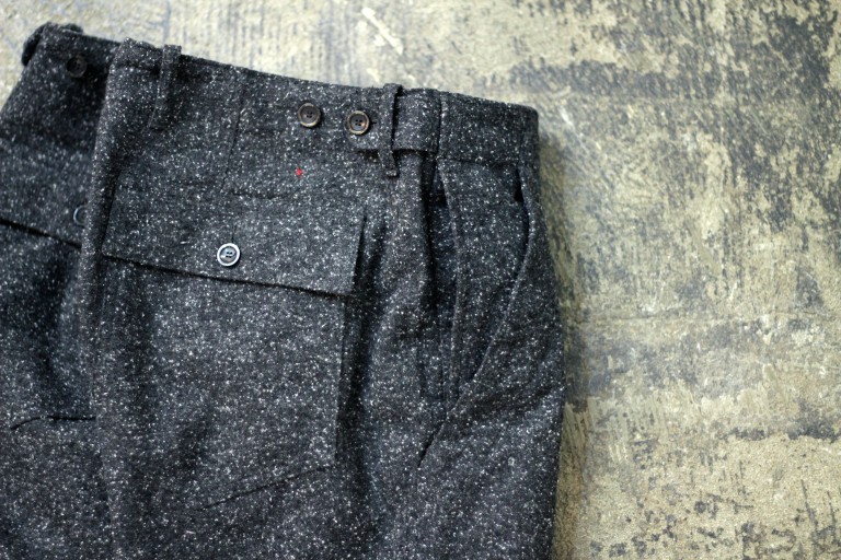 APOLIS Double Pocket Wool Trousers