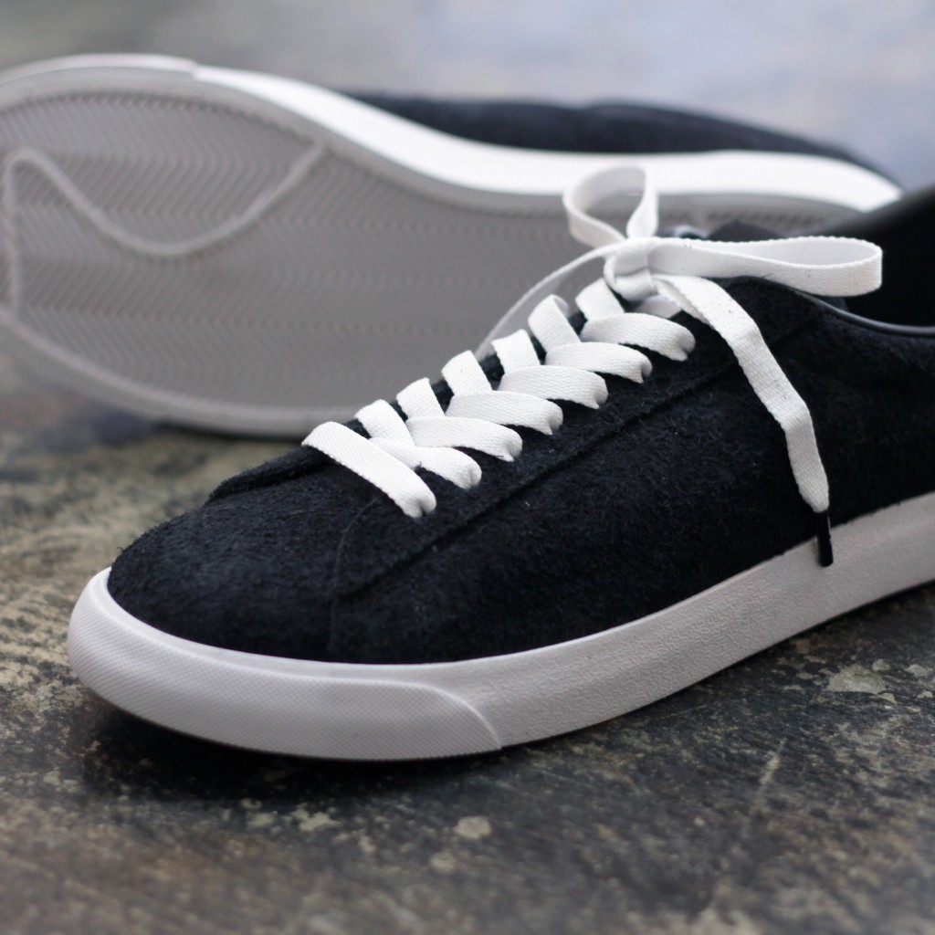 NIKE × fragment Tennis Classic AC