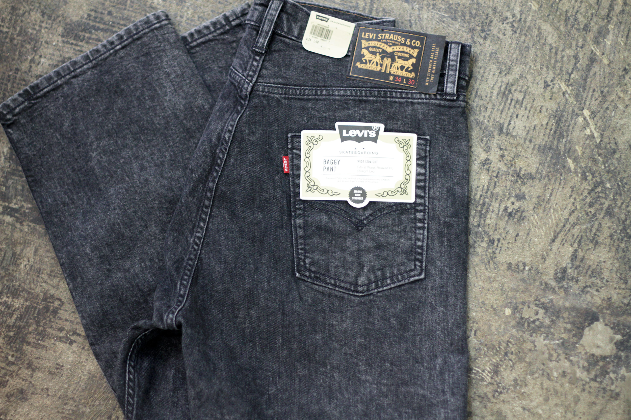 LEVI'S SKATEBOARDING / Baggy Black Denim | NICE des Clothing