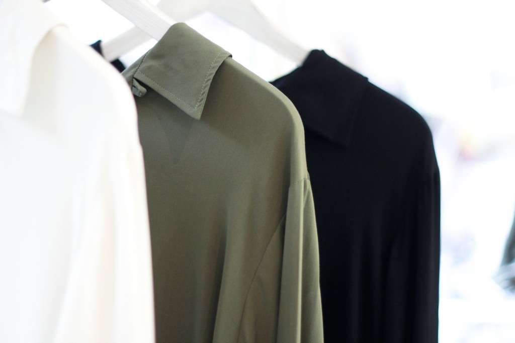 by mo 2018 S/S New item "Slit Gaba Shirts"