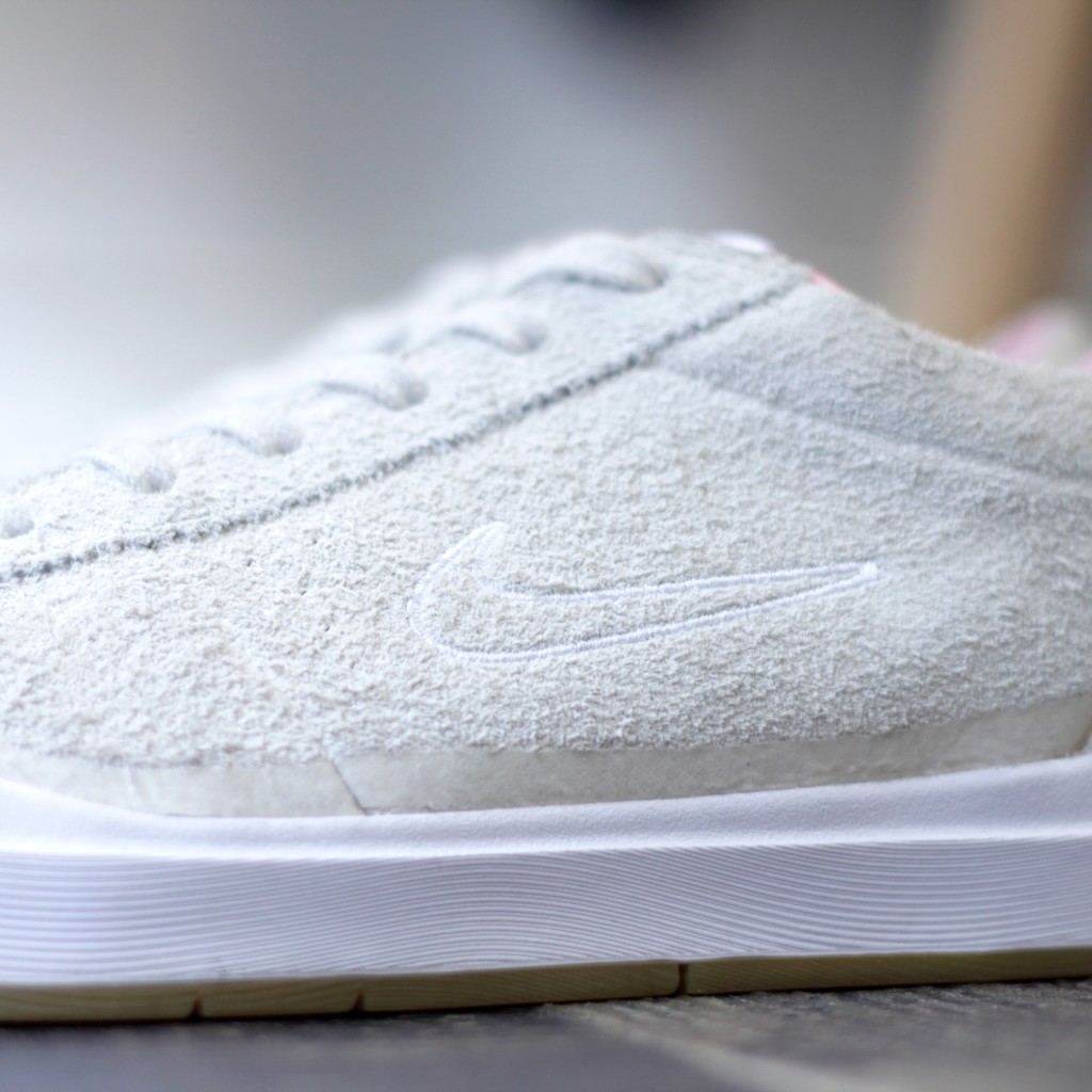 NIKE SB × QUARTER SNACKS BRUIN SB HYPERFEEL