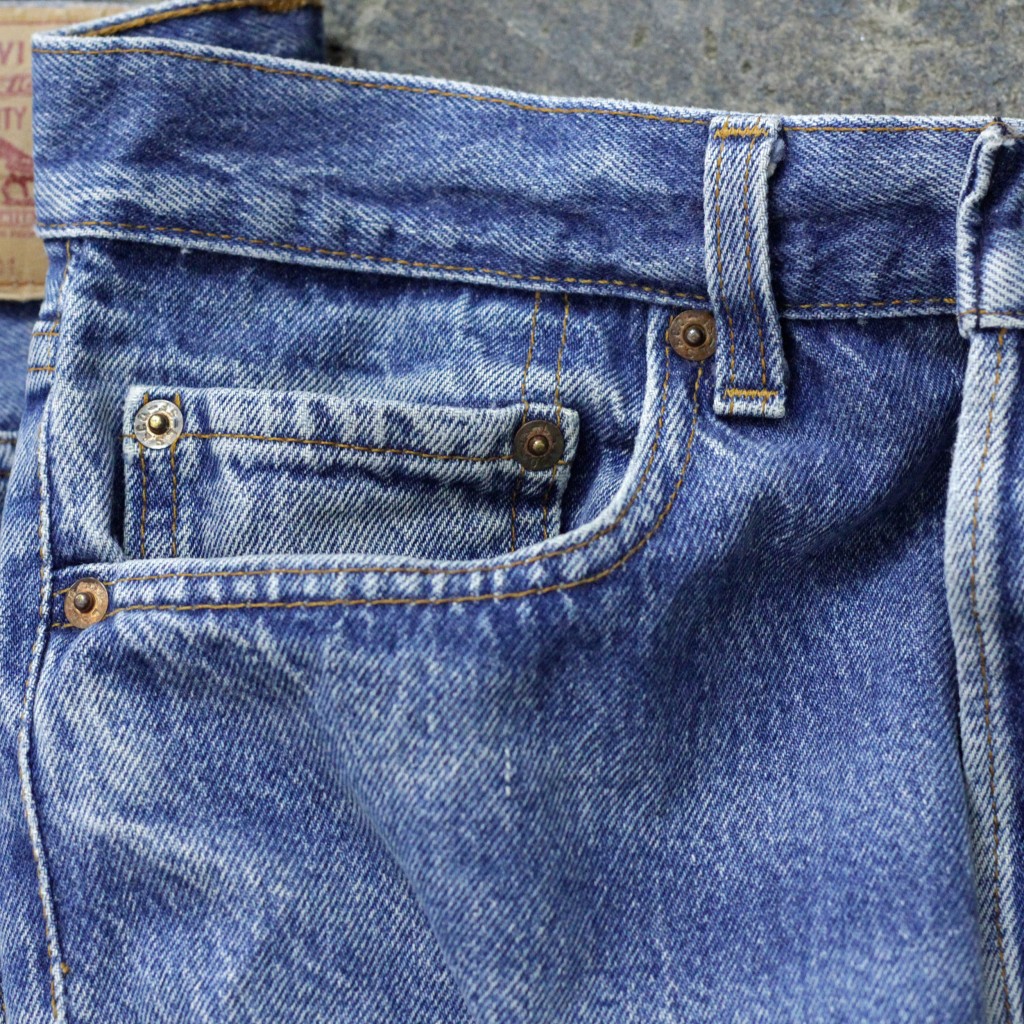 Levi’s Vintage 501 80′s Blue Denim Made in U.S.A