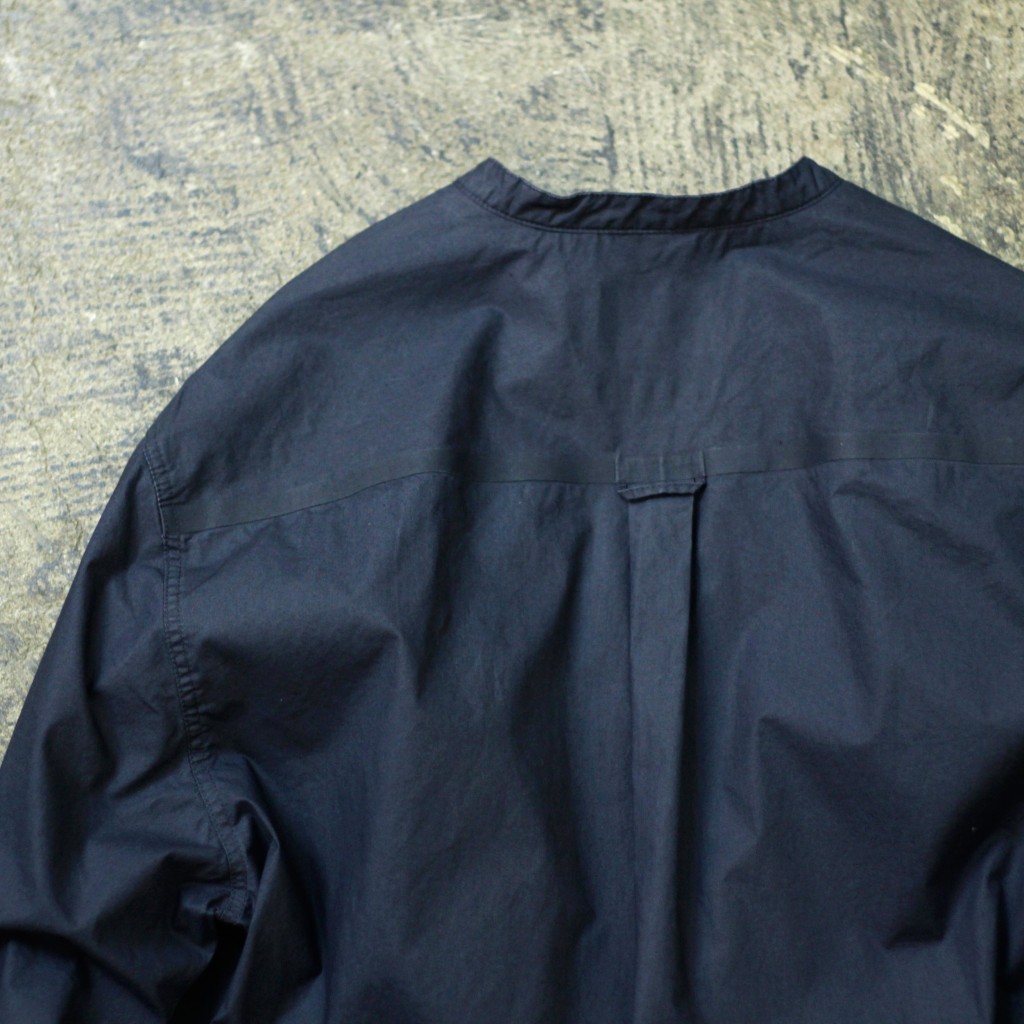 NORTH PROJECT L/S Collarless Pull Over Shirt