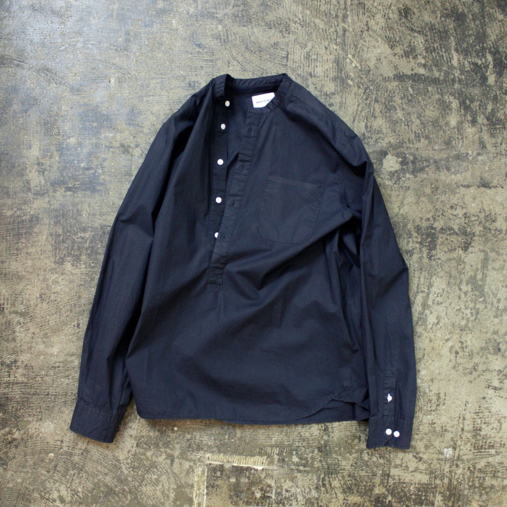 NORTH PROJECT L/S Collarless Pull Over Shirt