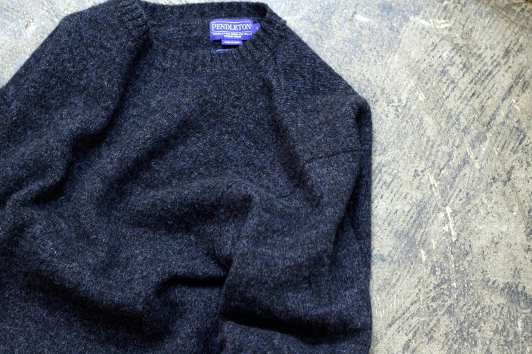 PENDLETON Shetland Crew Sweater “INDIGO HEATHER”