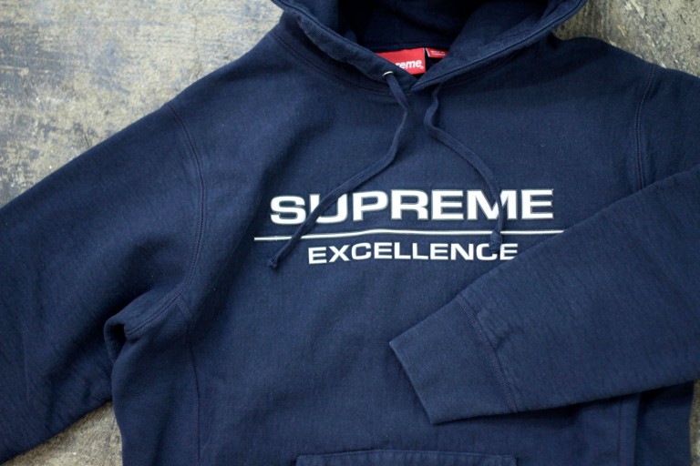 Supreme 2017AW Reflective Excellence Hooded Sweatshirt