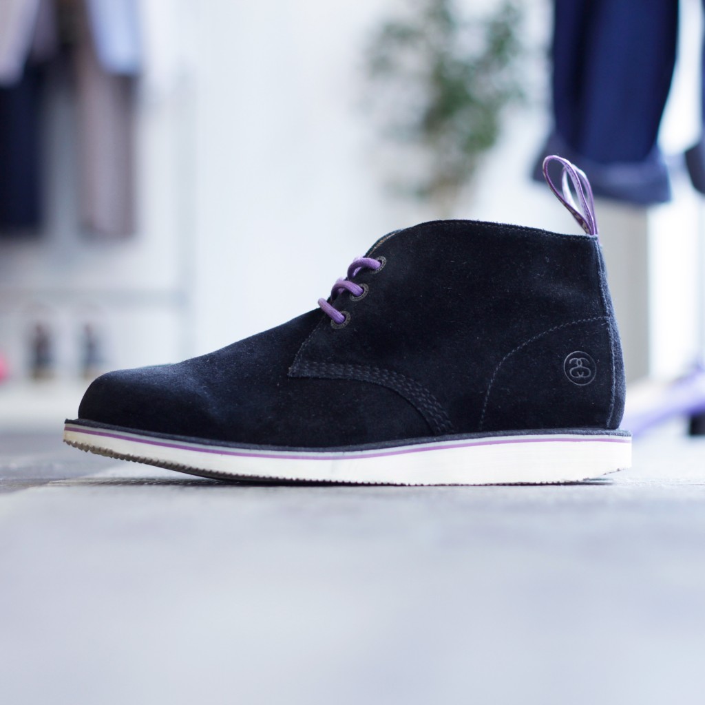 Dr.Marten × STUSSY DELUXE Suede Chukka Boots