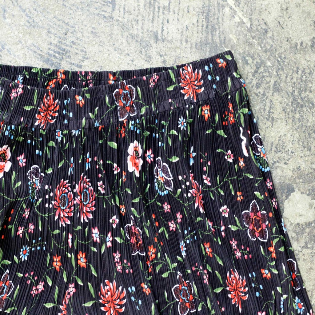 & Other Stories Pleated Flower Pants