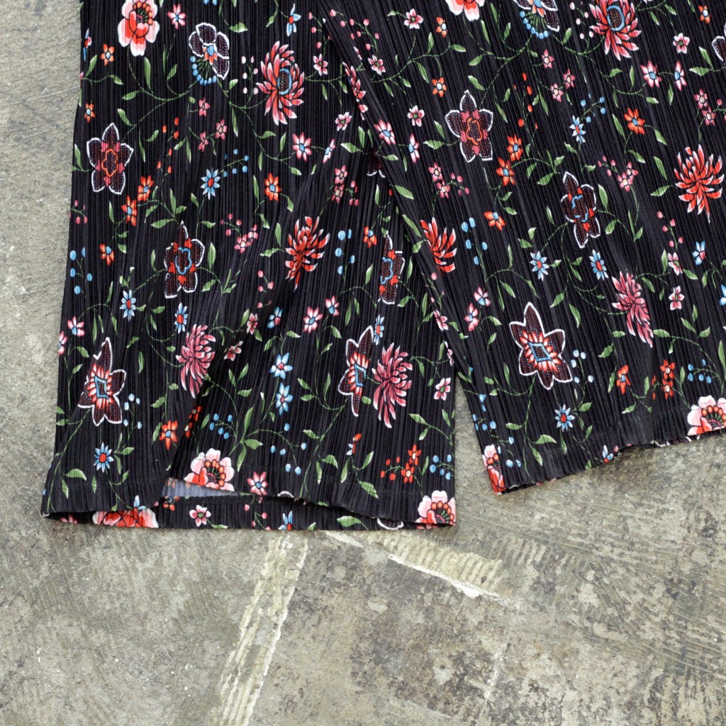 & Other Stories Pleated Flower Pants