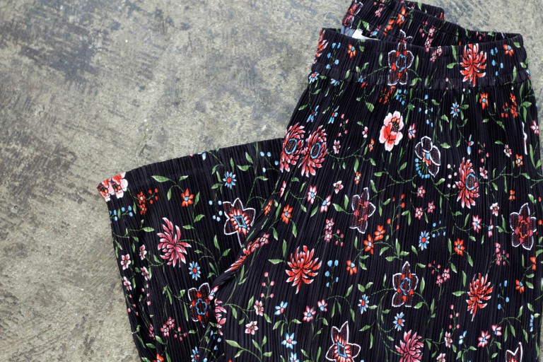 & Other Stories Pleated Floral Pants
