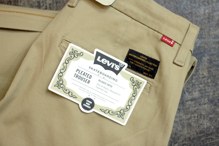 LEVI’S SKATEBOARDING Pleated Trouser “Relaxed Taper”