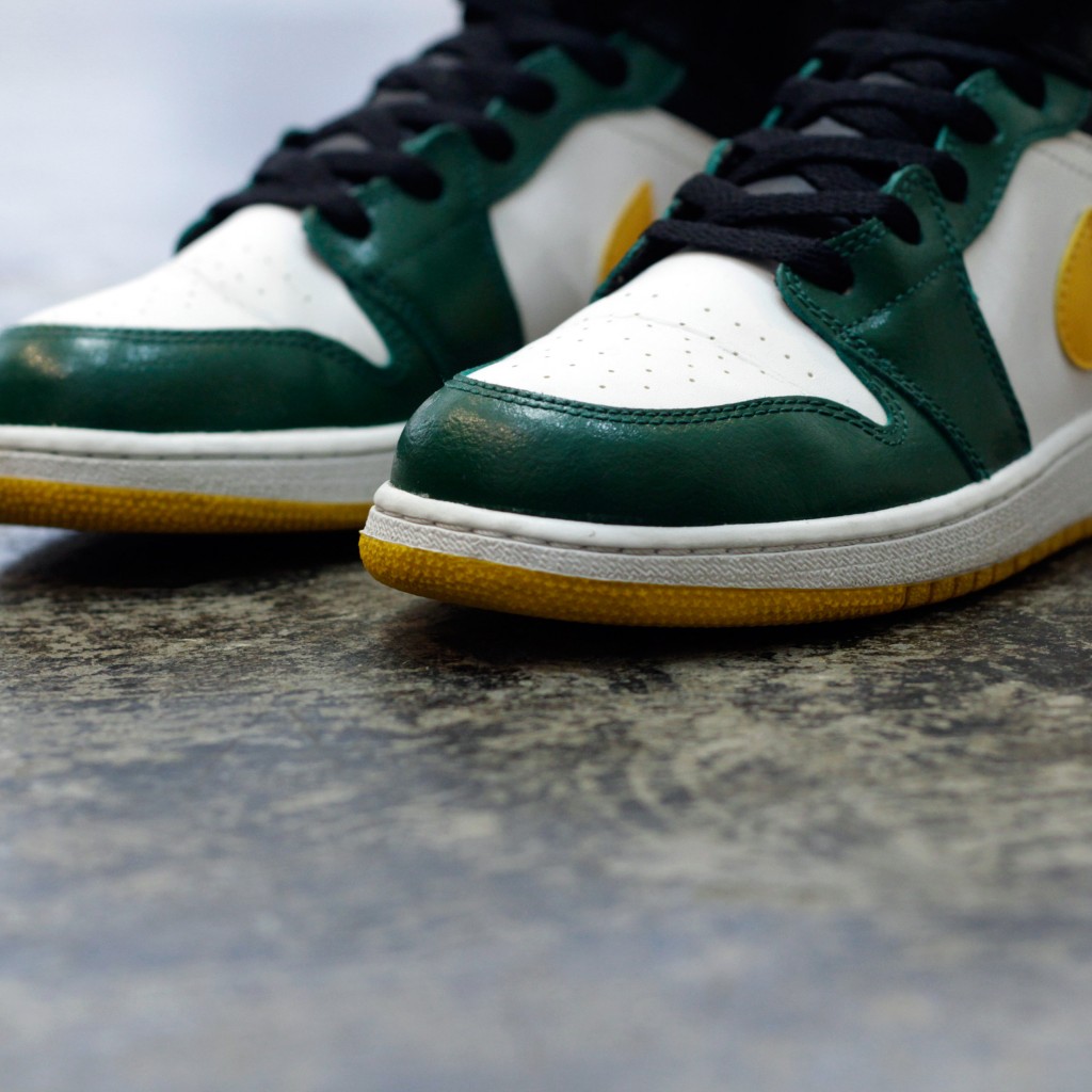 NIKE Air Jordan 1 Mid "SUPERSONICS"