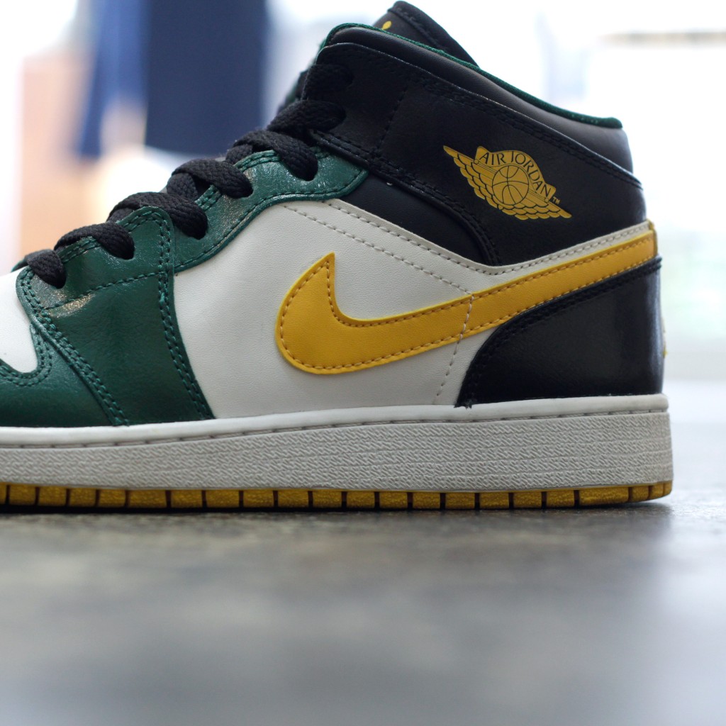 NIKE Air Jordan 1 Mid "SUPERSONICS"