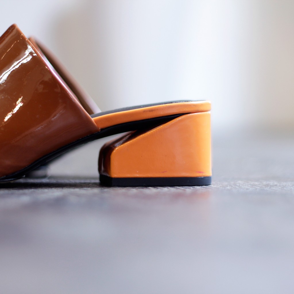 VIA SPIGA Block Heel Patent Sandal