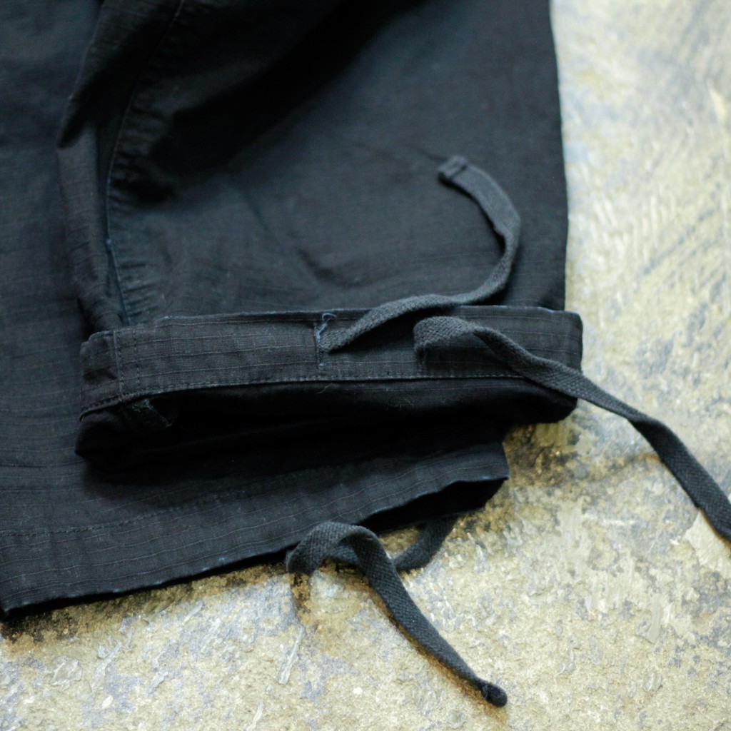 WALLACE & BARNES Rip-Stop Cargo Pants