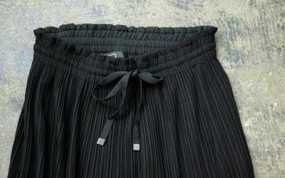 AYR Side Slit Pleated Skirt