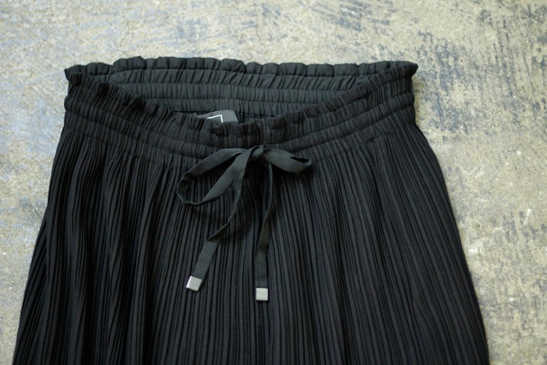 AYR Side Slit Pleated Skirt