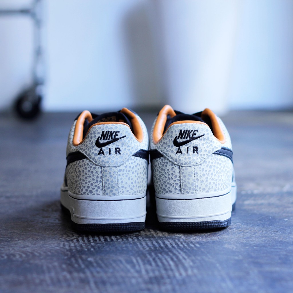 NIKE AIR FORCE 1 SUPREME "SAFARI"