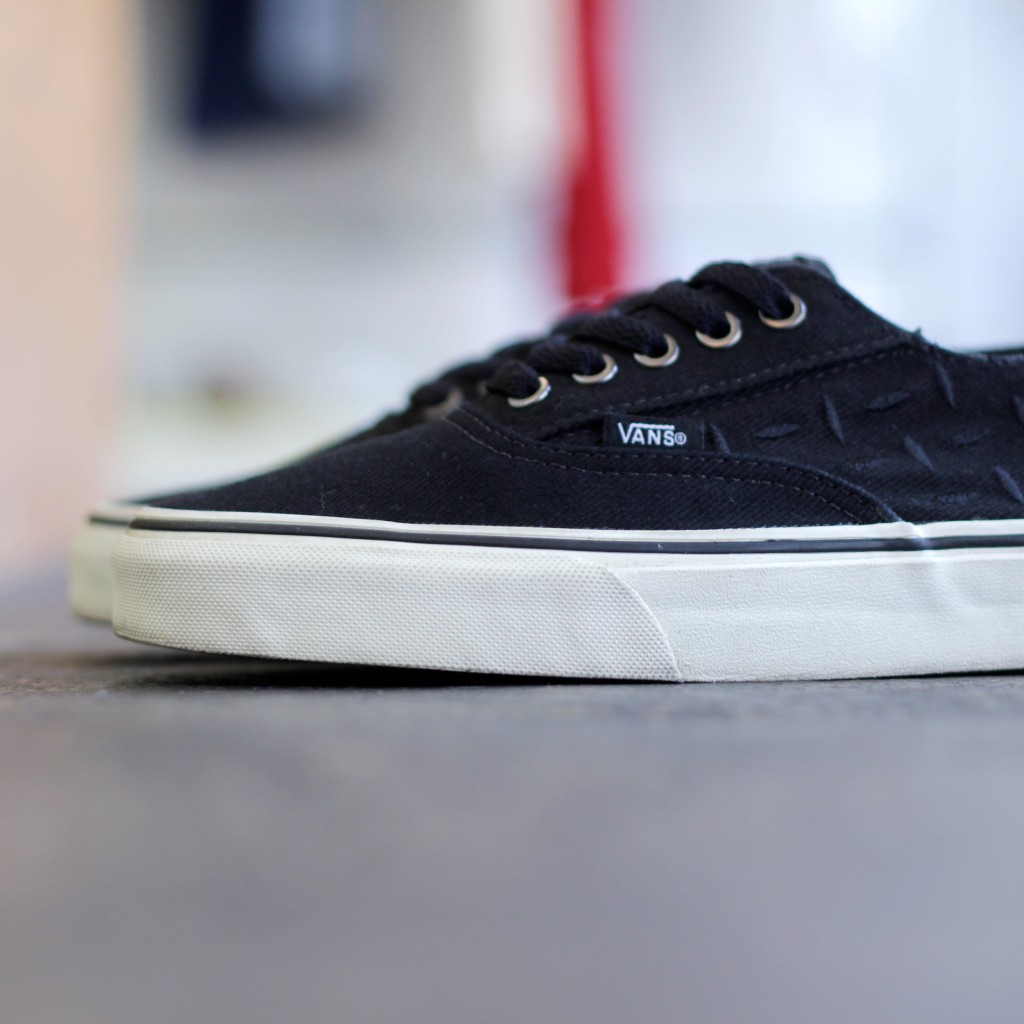 VANS × METALLICA Authentic Laceless Slip