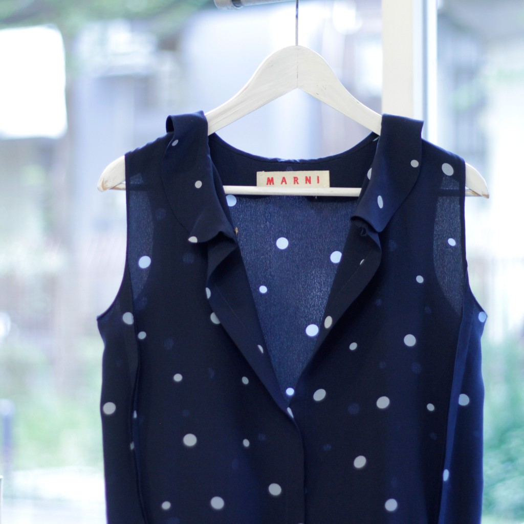 marni_dot_silk_blouse_03