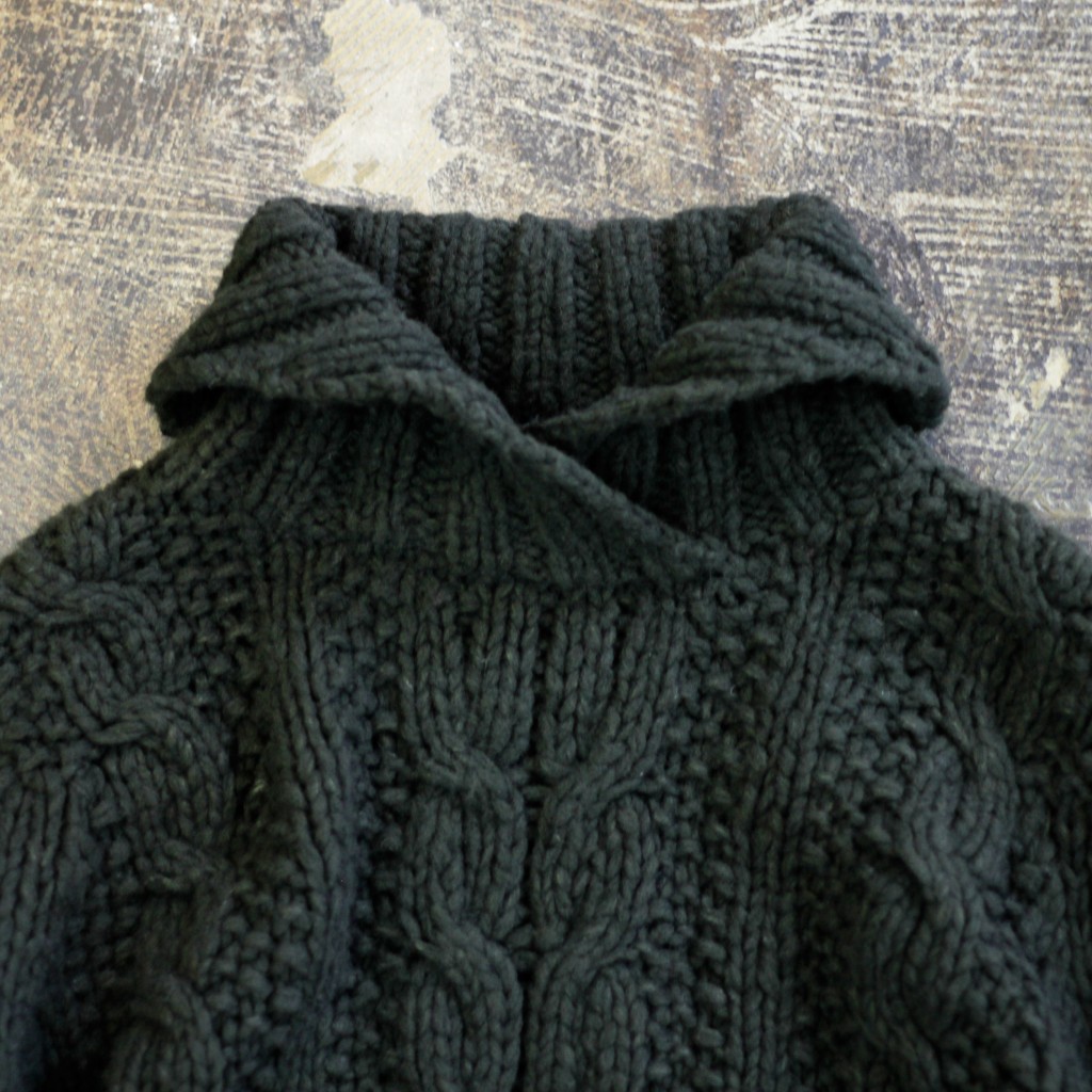 BANANA REPUBLIC Cable Knit