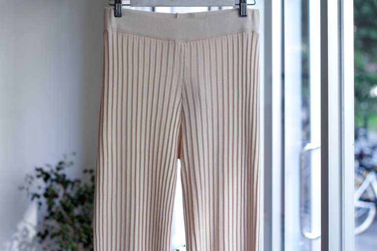 MNG Flare Pleated Pants
