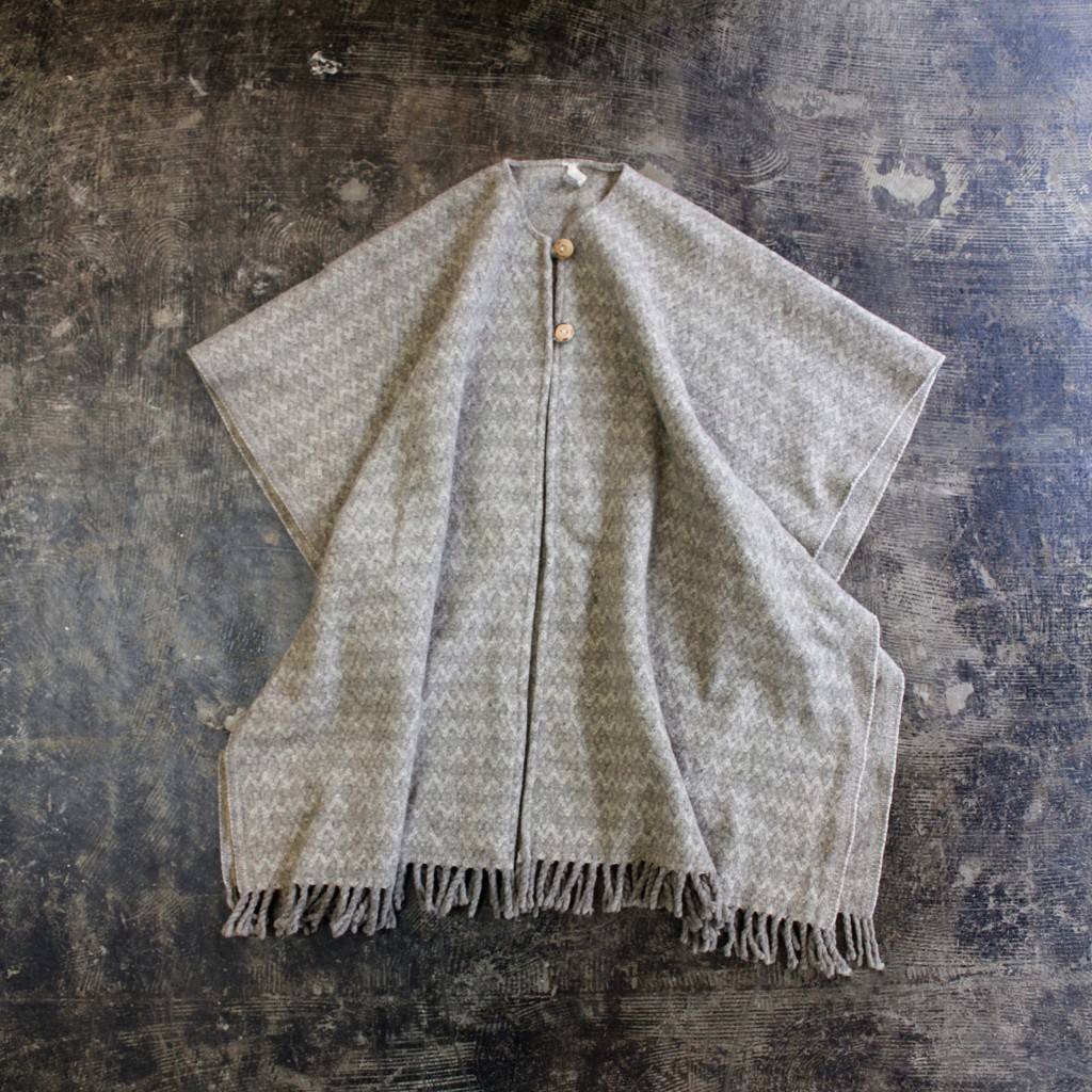 MOLINA Vintage Mexican Poncho