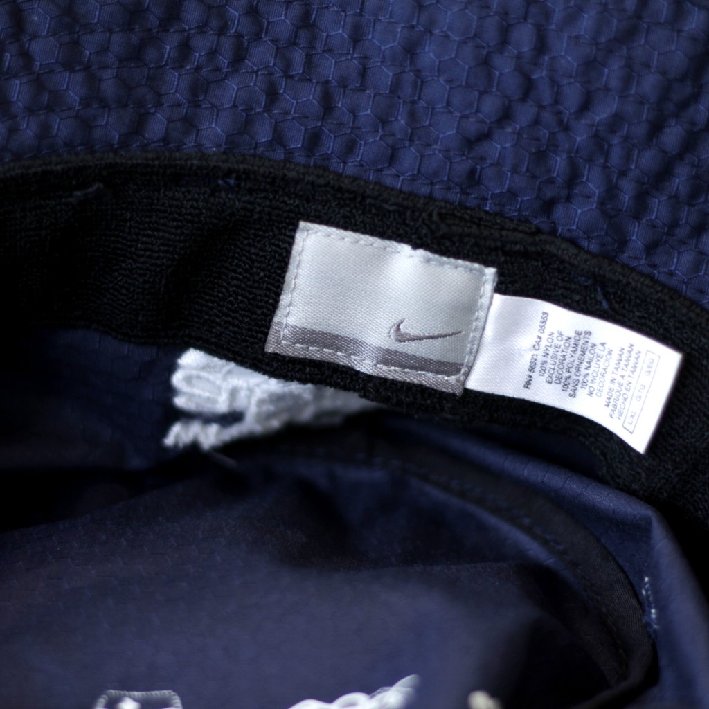 NIKE Vintage Nylon Packable Bucket Hat