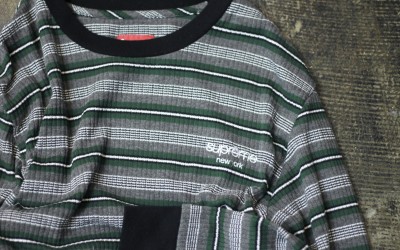 Supreme Classic Logo Border T-Shirts