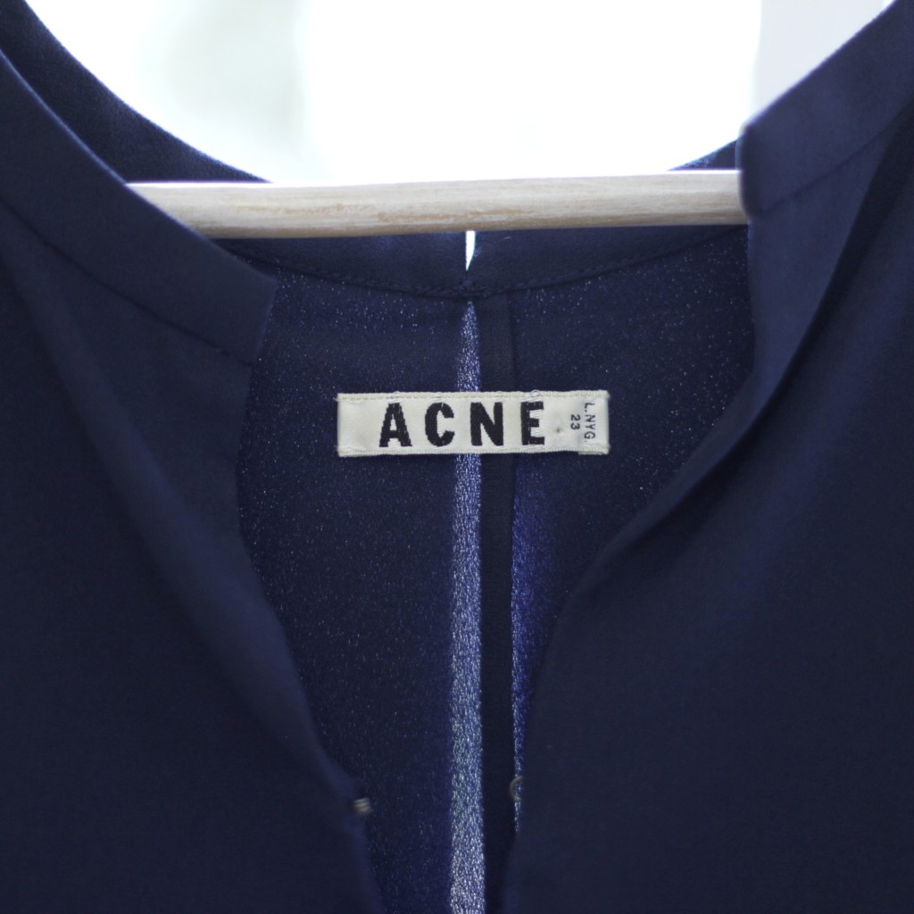 ACNE DESIGN TOP