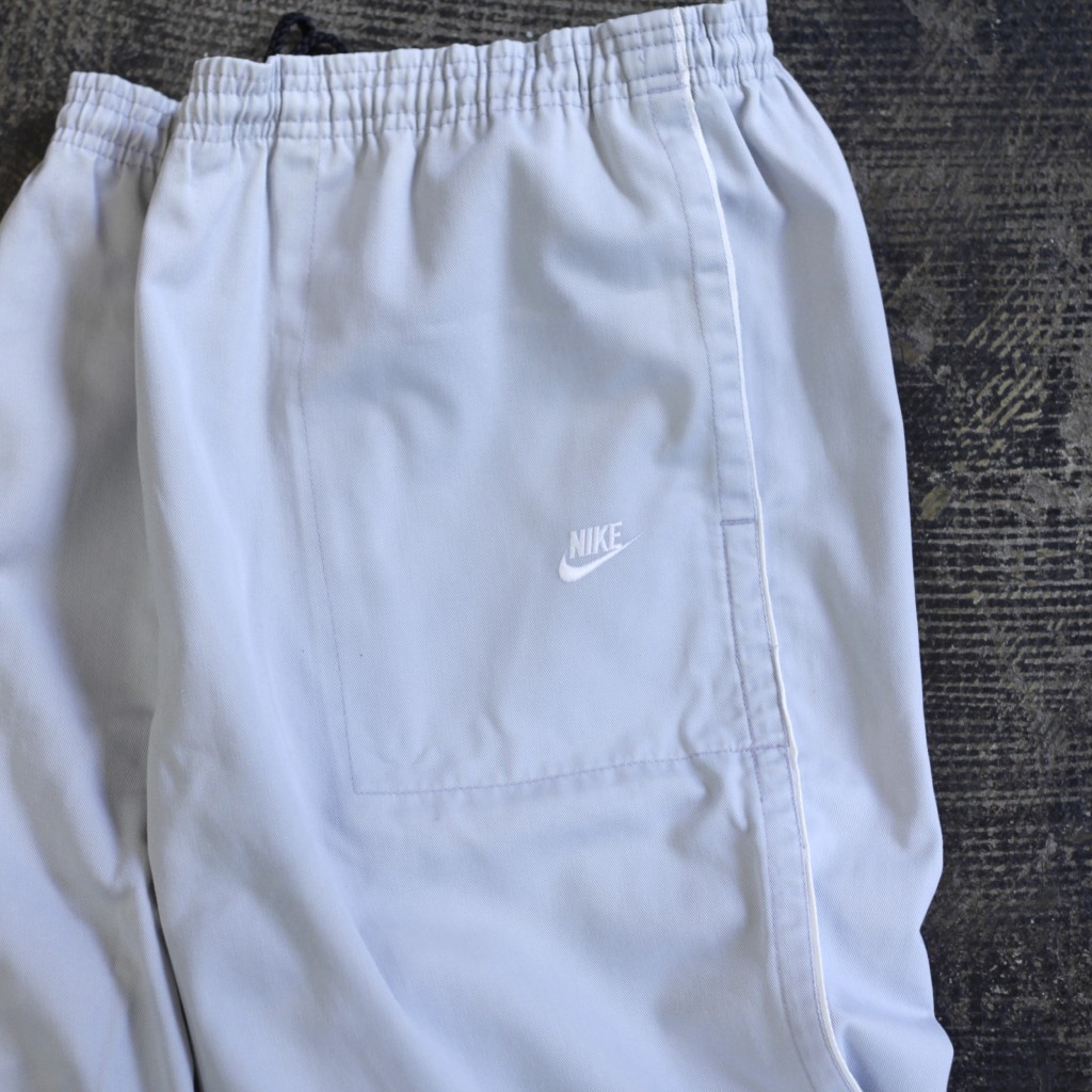 NIKE 80s easy pants