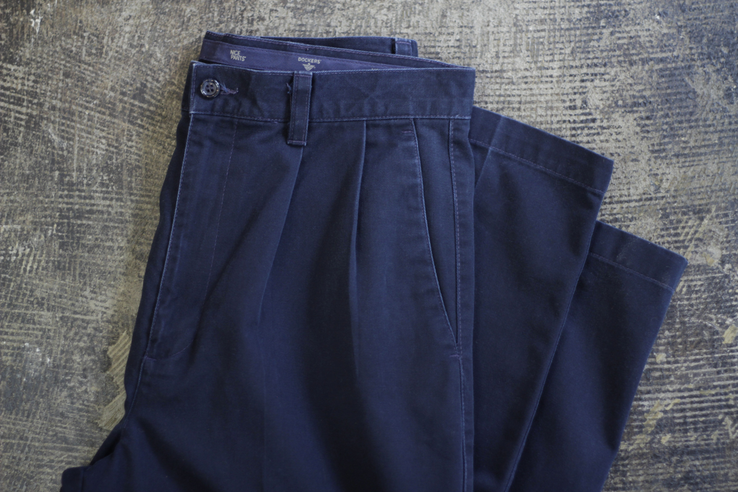 DOCKERS Two Tuck Chino “Nice Pants” | NICE des Clothing - blog -