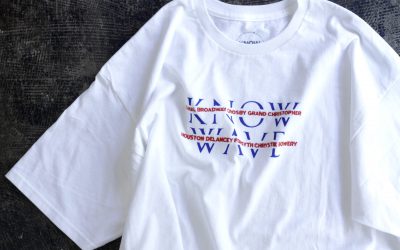 KNOW WAVE Print×Embroidary Logo T-Shirts