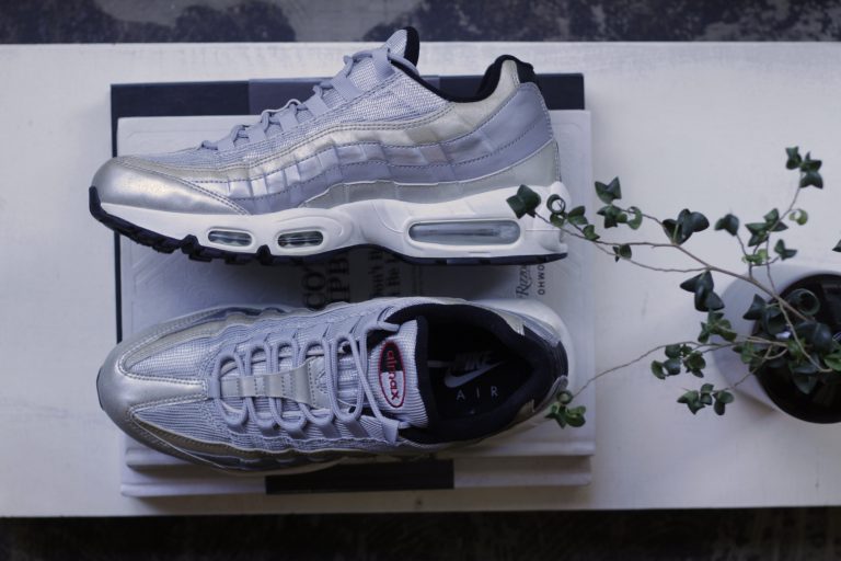 NIKE AIR MAX 95 PREMIUM QS “SILVER BULLET” 2017