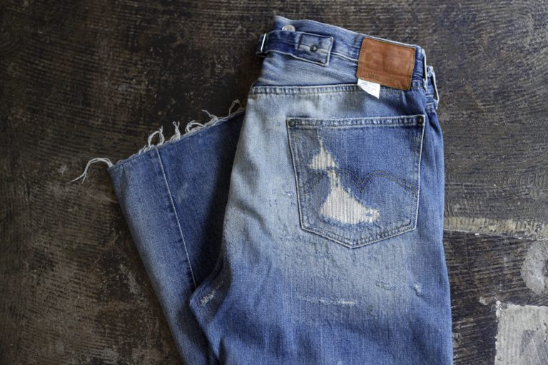 LEVI'S VINTAGE CLOTHING Denim “1933s 501XX Model” | NICE des