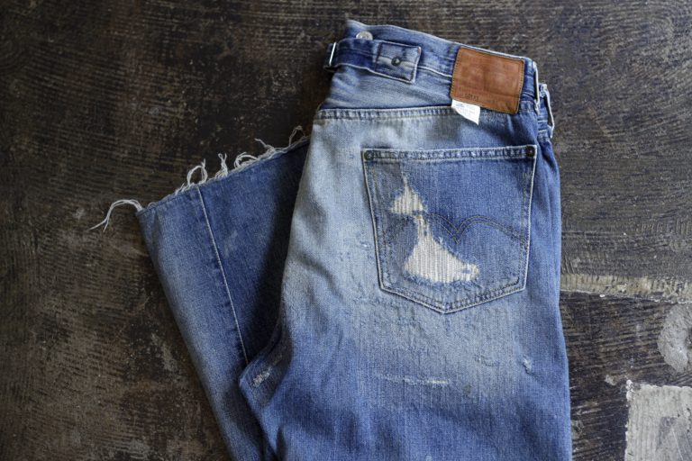 LEVI’S VINTAGE CLOTHING Denim “1933s 501XX Model”