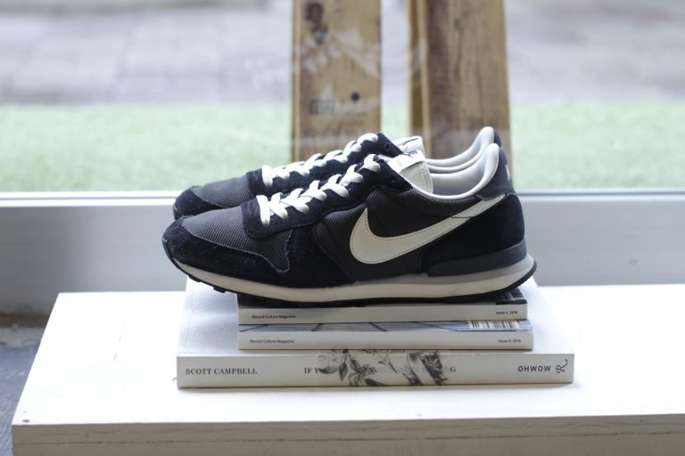 NIKE INTERNATIONALIST