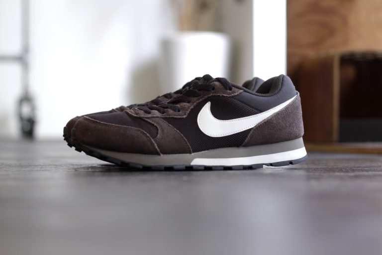 NIKE MD RUNNER 2 “BROWN × CAVE STONE”