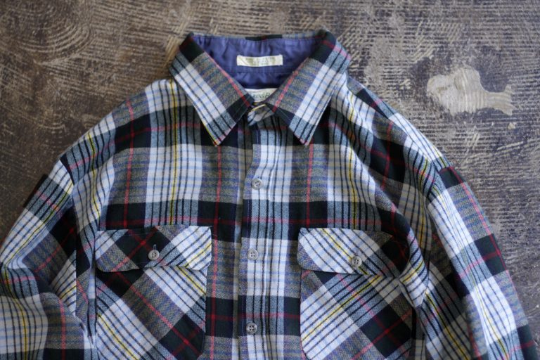 ST.JOHN’S BAY 80-90’s Acrylic Check Shirt