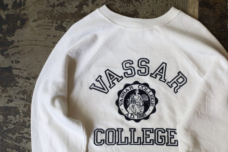 Vintage 70-80s Sweat Flocky Print “Vassar College”