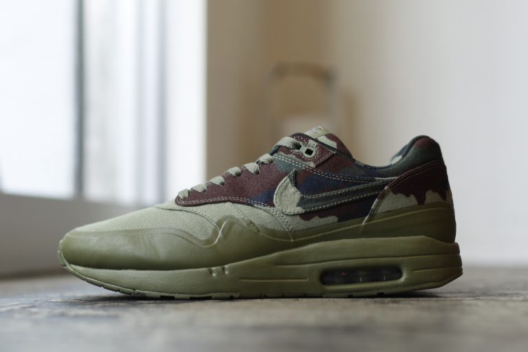 NIKE AIR MAXIM 1 + FRANCE CC SP “CAMOUFLAGE COLLECTION”