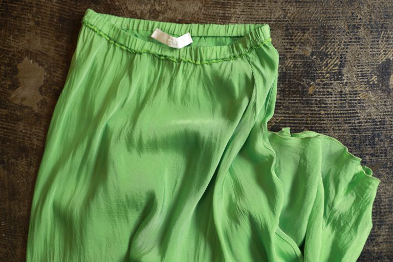 TELA Color Flare Skirt
