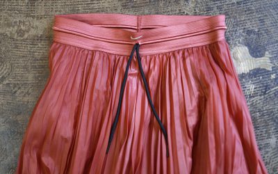 NIKE SPORTSWEAR Embroidery Swoosh Grid Pleated Skirt