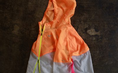 NIKE Packable Nylon W-Zipup Jacket