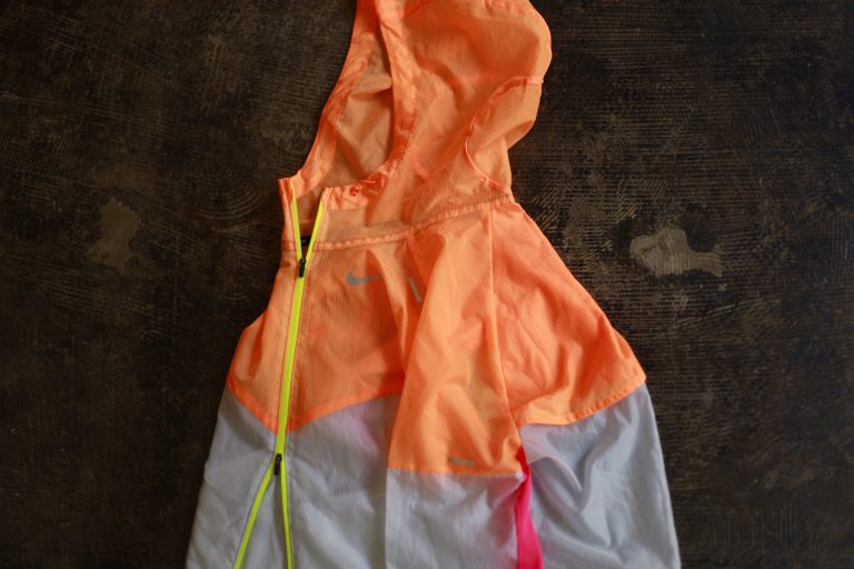 NIKE Packable Nylon W-Zipup Jacket