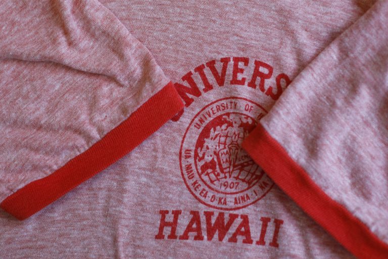 Vintage 70s Ringer T-Shirt “UNIVERSITY OF HAWAII”