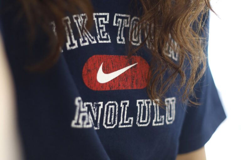 NIKE Old “NIKE TOWN” T-Shirts